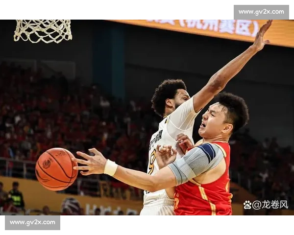 CBA精彩对决：赛场激烈拼搏，篮球豪强争锋再掀波澜